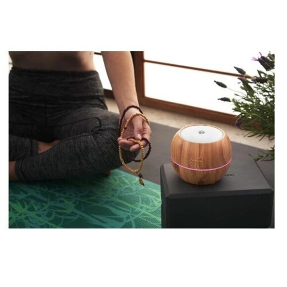 artnaturals Aroma Oil Diffuser Ultrasonic Humidifier 150 ML Tank, Wood Grain - Picture 6 of 14